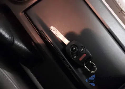 2010 Honda Accord 2.4 Ex-L из США, поврежденный, VIN 1HGCP2F81AA000202